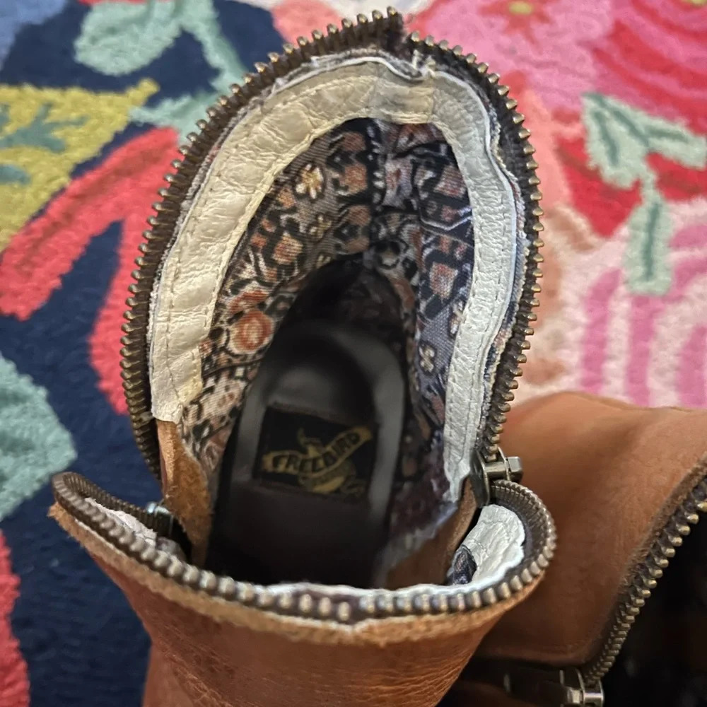 Freebird by Steven Jaleesa in Cognac - Picture 10 of 12